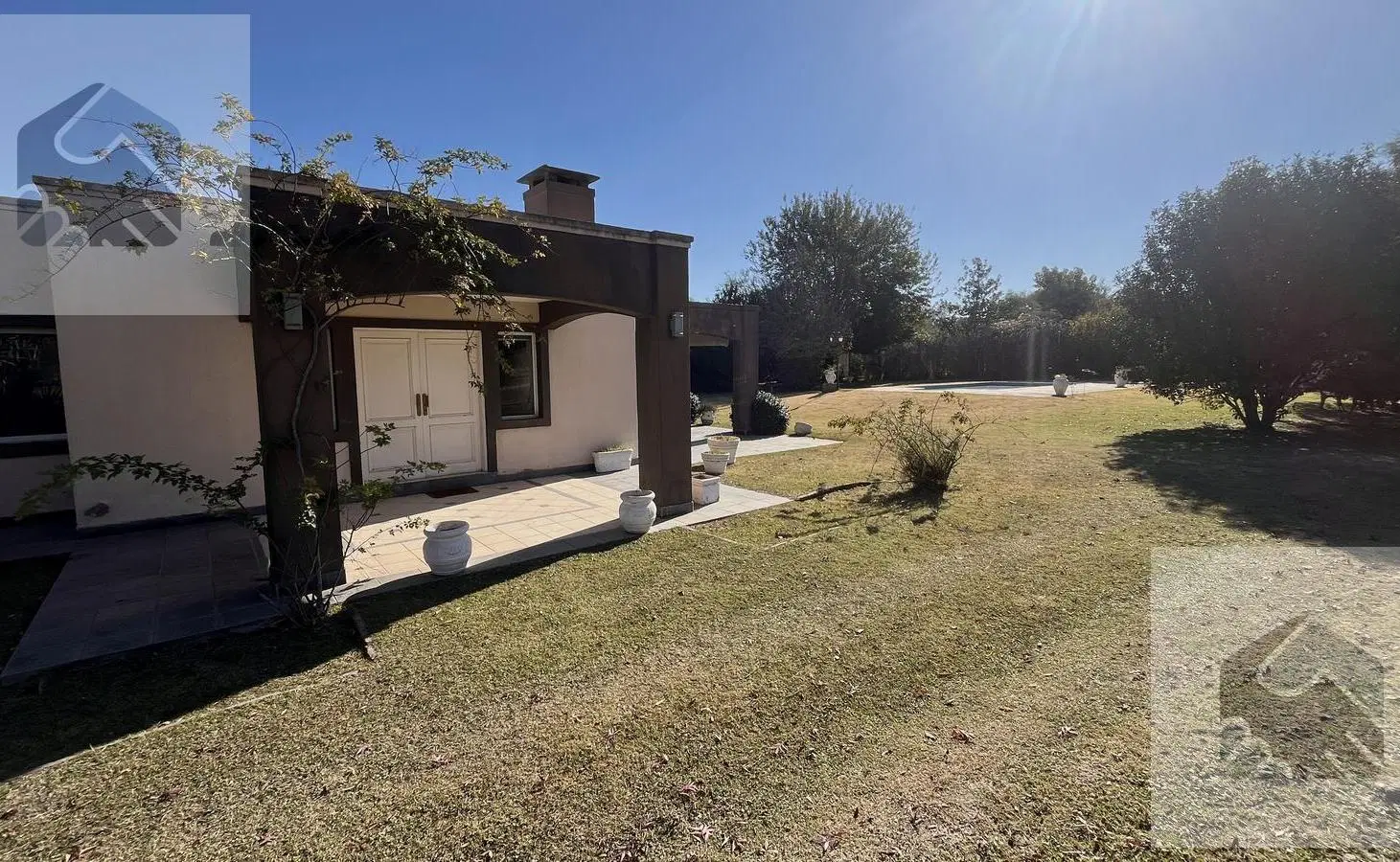 OPORTUNIDAD CASA EN BARRIO CERRADO CAUSANA | 4 DORMITORIOS CON 4 BAÑOS | PILETA | 2500 DE TERRENO 4