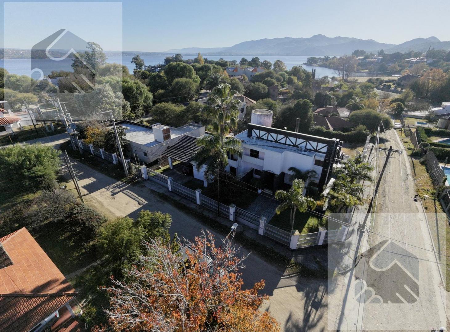 Casa en venta en Costa Azul con 4 dormitorios, pileta y sauna