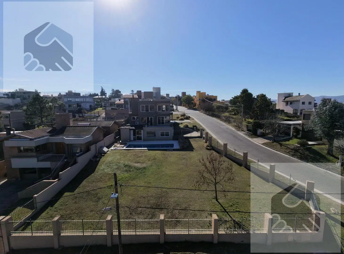 Casa en venta en Barrio Becciu con 3 dormitorios y pileta 4
