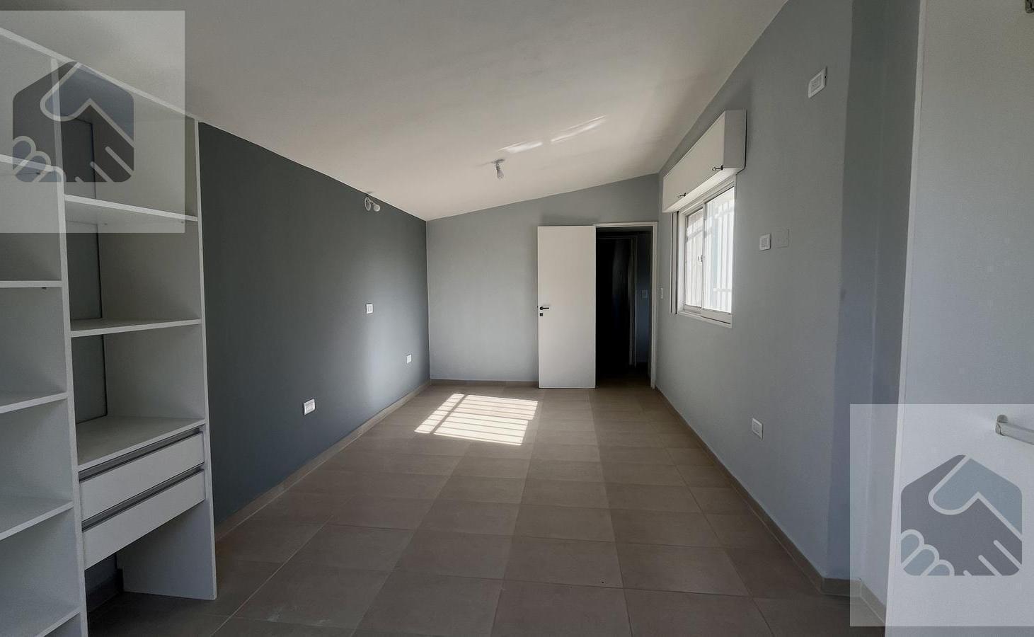 Foto de CASA 2 DORMITORIOS CON PILETA Y 450MT2 DE TERRENO 100% RECICLADA |, imagen 1