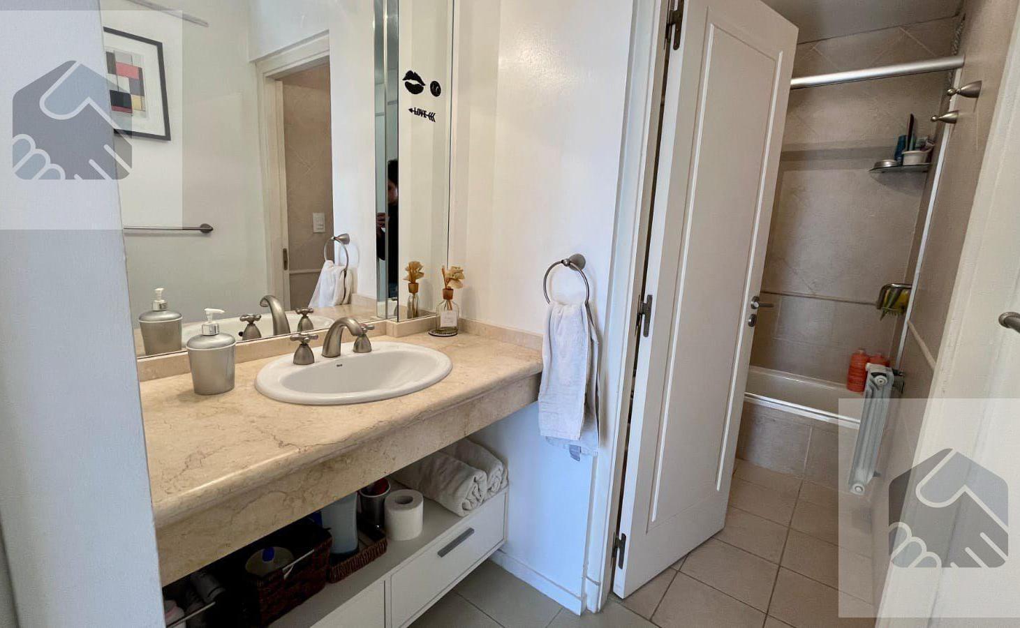 Foto de DEPARTAMENTO 1 DORMITORIO 1 COCHERA | CENTRO DE VILLA CARLOS PAZ |, imagen 5