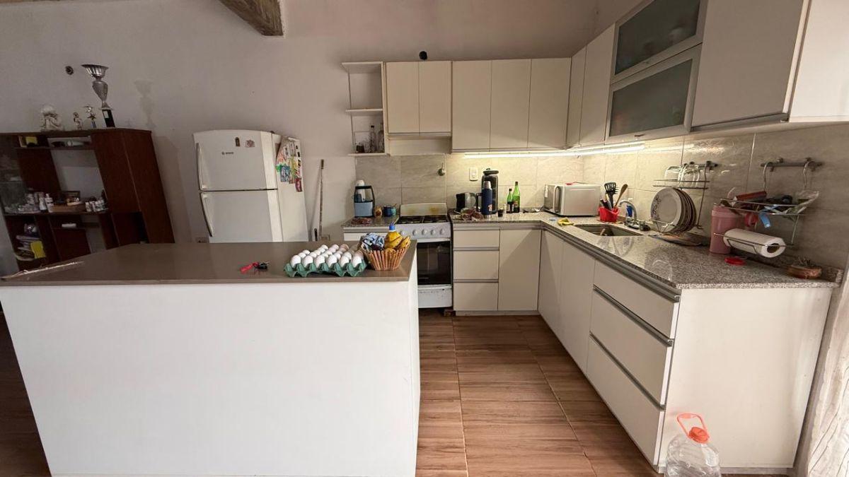 Foto de Casa con 285 m² y 2 dormitorios en venta en BARRIO AMELIA Villa Amelia, imagen 3