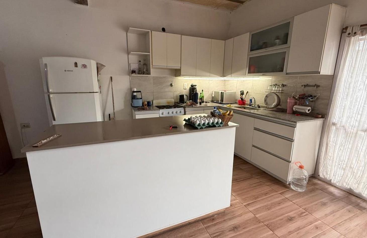 Foto de Hermosa Casa con Pileta en Esquina | Barrio Amelia, Villa Amelia, imagen 5