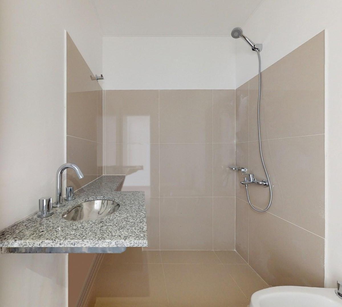 Foto de Departamento en Venta en Ensenada, G.B.A. Zona Sur, imagen 2