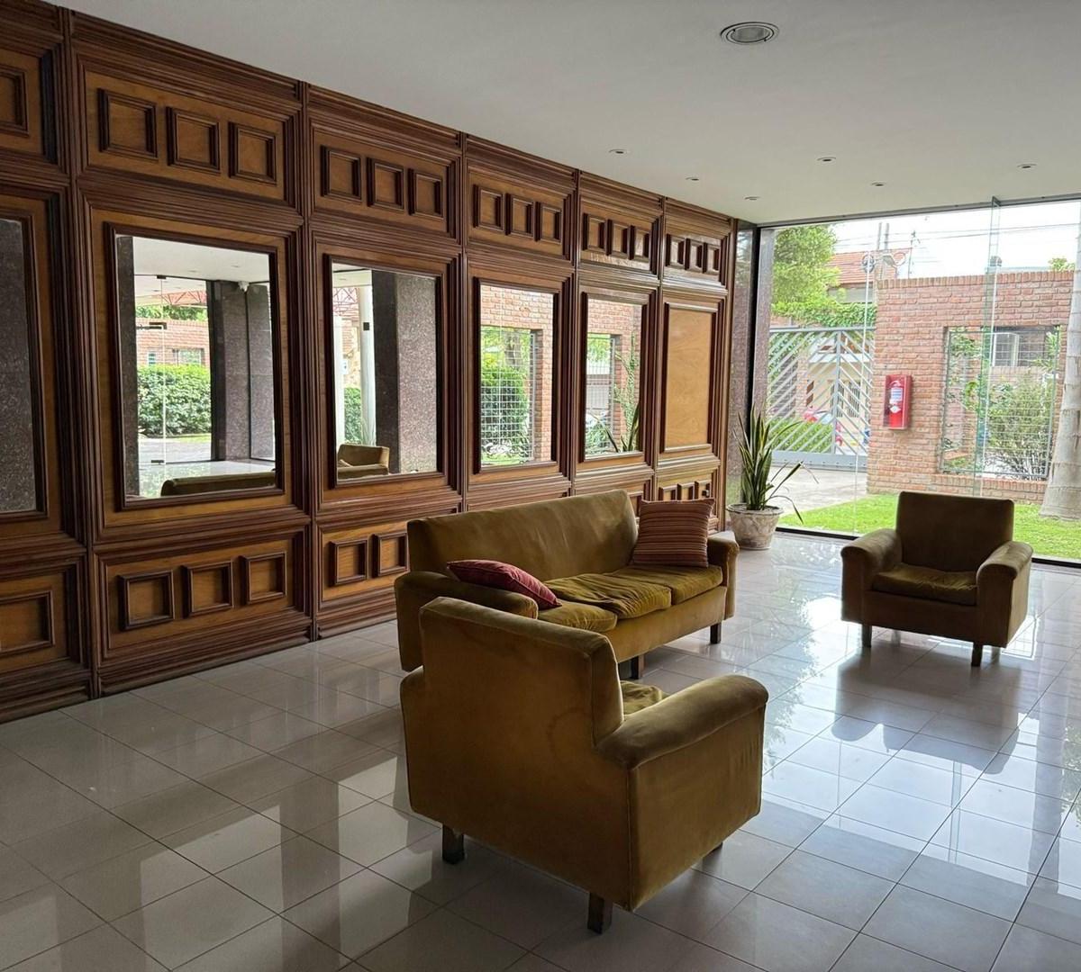 Departamento en Venta 2 dormitorios y cochera Apto Banco en La Plata con