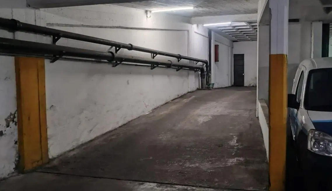 Cochera Fija  en Venta en La Plata, G.B.A. Zona Sur, Argentina 4