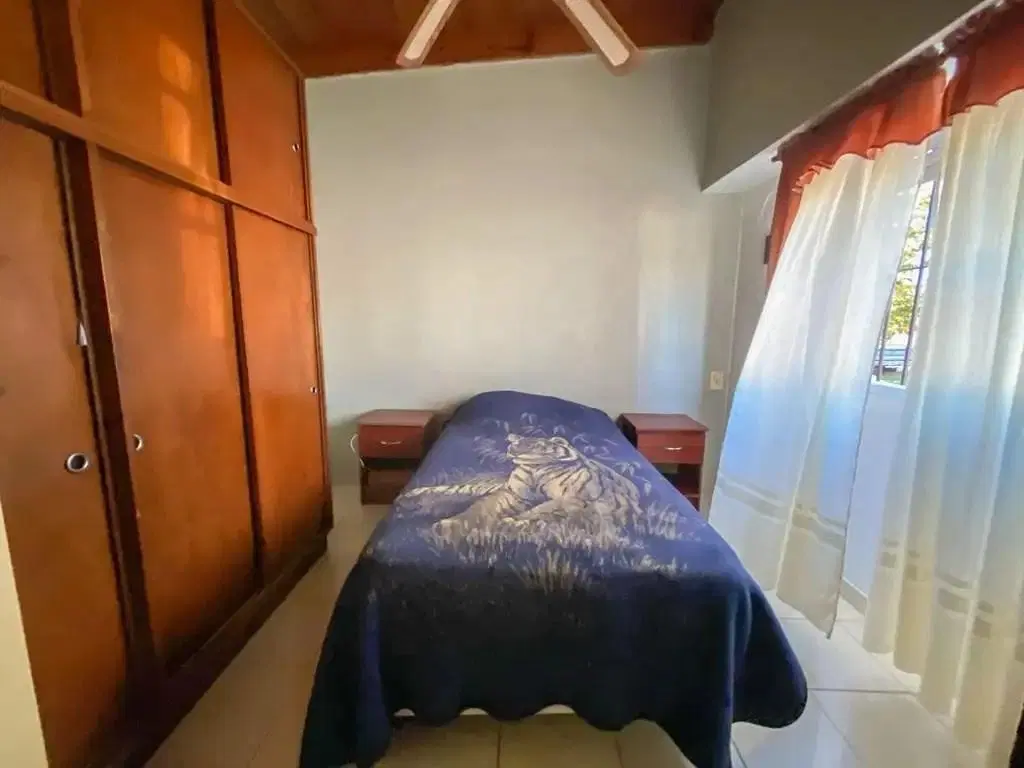 Casa  en Venta 2 dormitorios con garage y parque en Villa Elvira, La Plata, G.B.A. Zona Sur, Argenti 3
