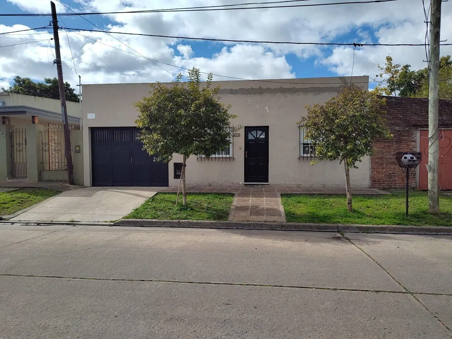 Casa  en Venta 2 dormitorios con garage y parque en Villa Elvira, La Plata, G.B.A. Zona Sur, Argenti 5