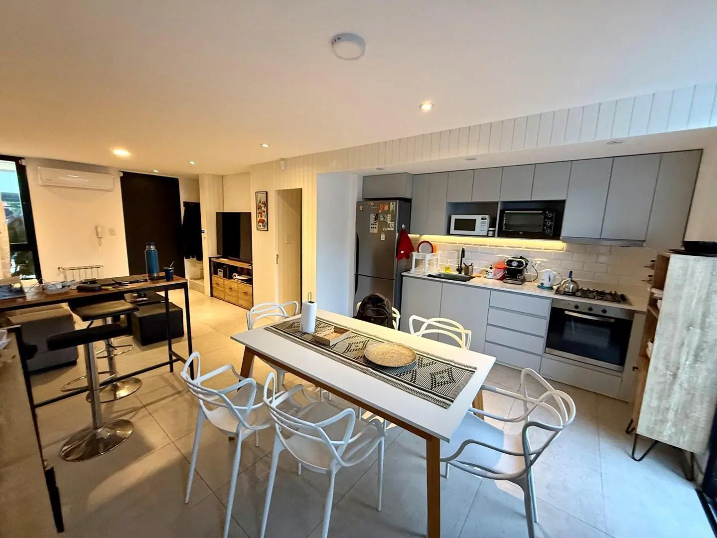Casa Dúplex  en Venta en City Bell con cochera, parque y parrilla, La Plata 4
