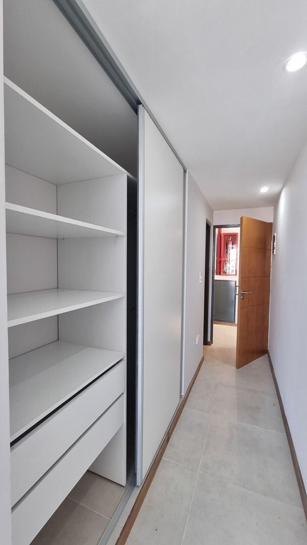 Foto de Departamento en Venta a estrenar en marzo con balcón al frente, imagen 2