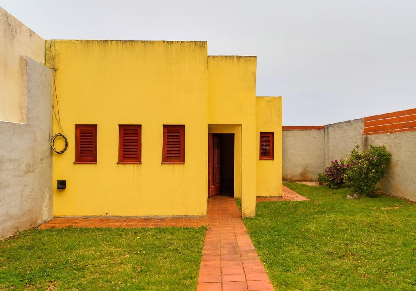 Foto de Casa en Venta en La Plata, G.B.A. Zona Sur, Argentina, imagen 2