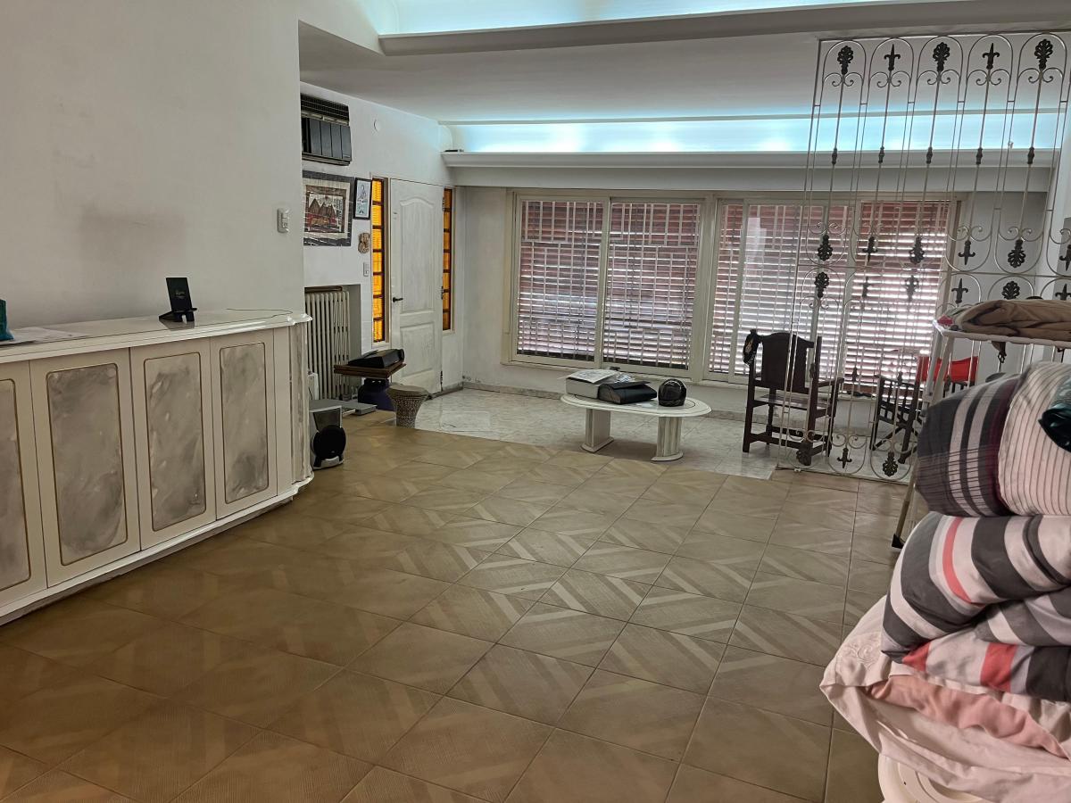 Casa Venta 5 Ambientes Versalles 4