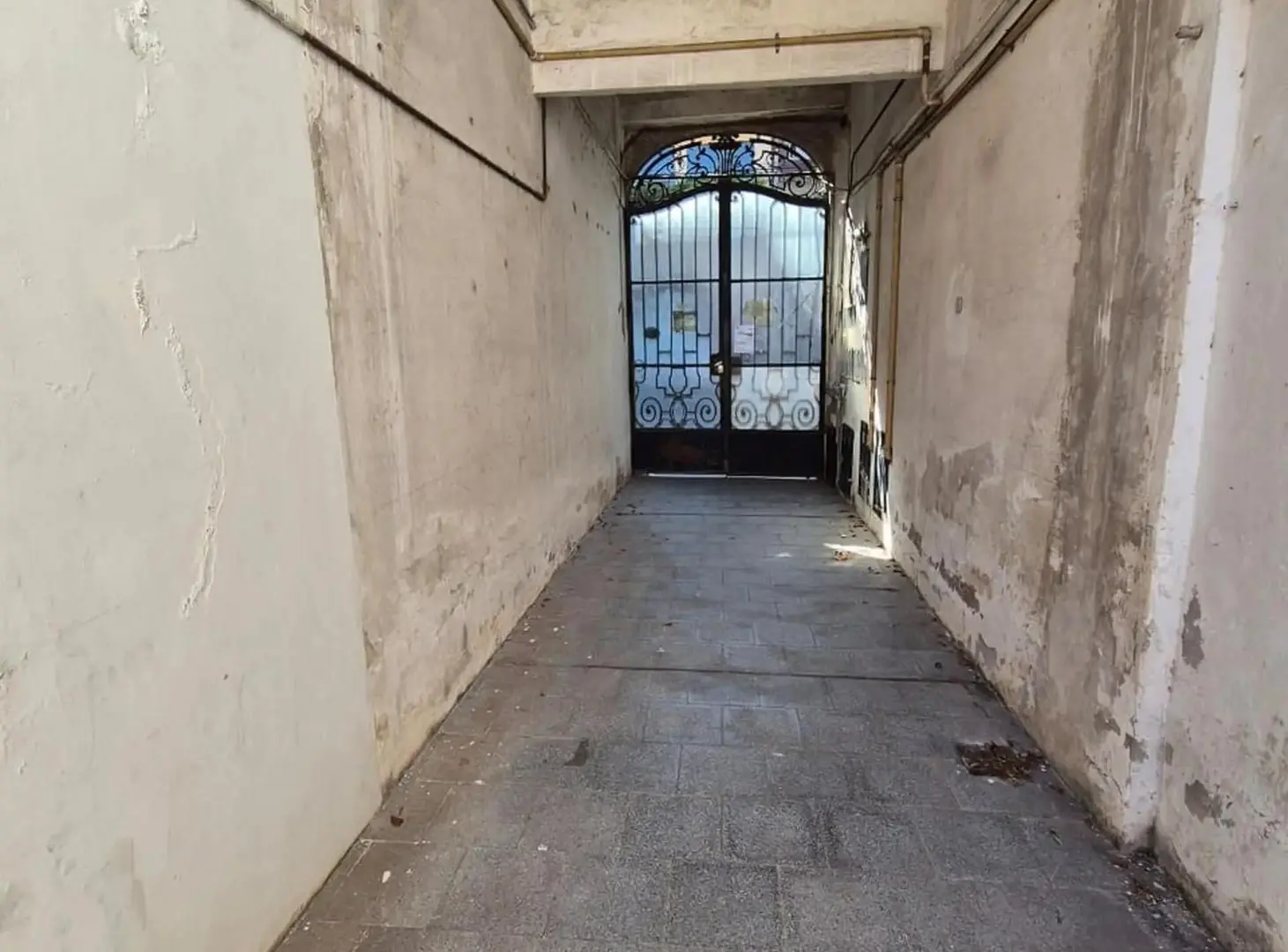 VENTA de LOCAL en VILLA GRAL MITRE 4