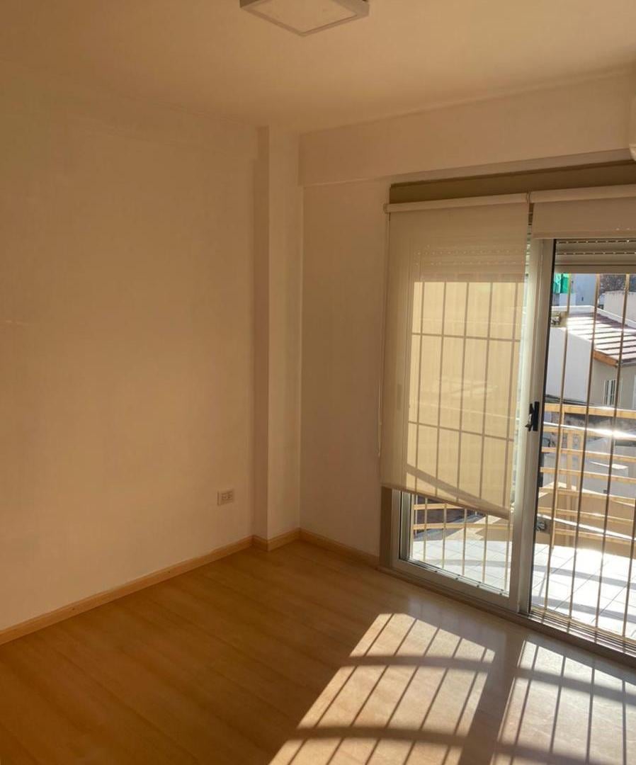 Foto de Departamento 2 ambientes alquiler Monte Castro, imagen 4