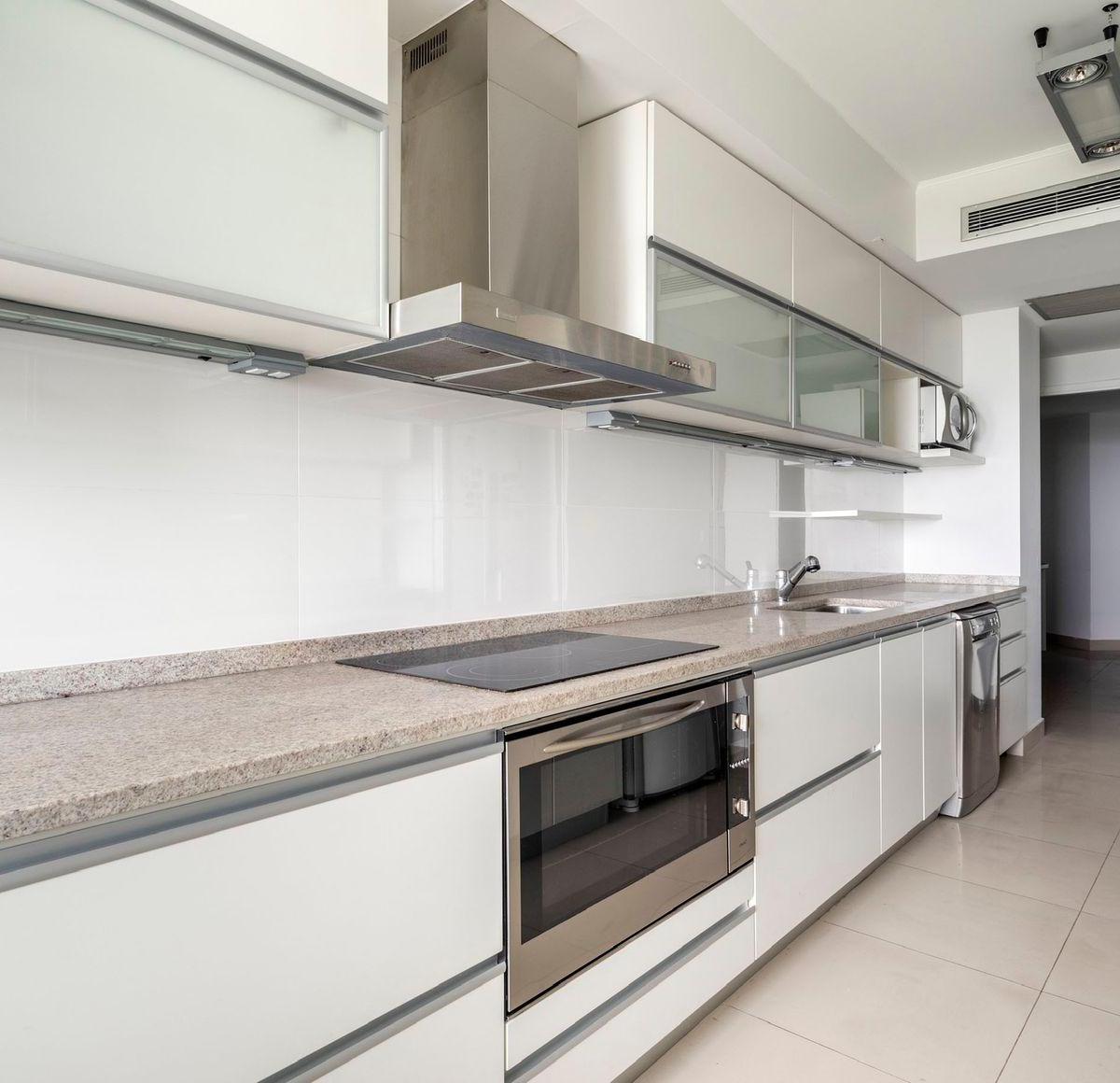 Departamento en Venta 4 Amb Amoblado - Piso Alto en Renoir I Puerto Madero 5