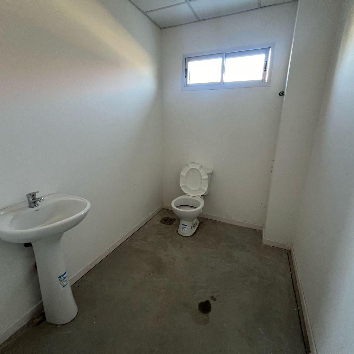 Foto de Galpon en venta de 1000 metros cubiertos y 3000 de terreno, imagen 2