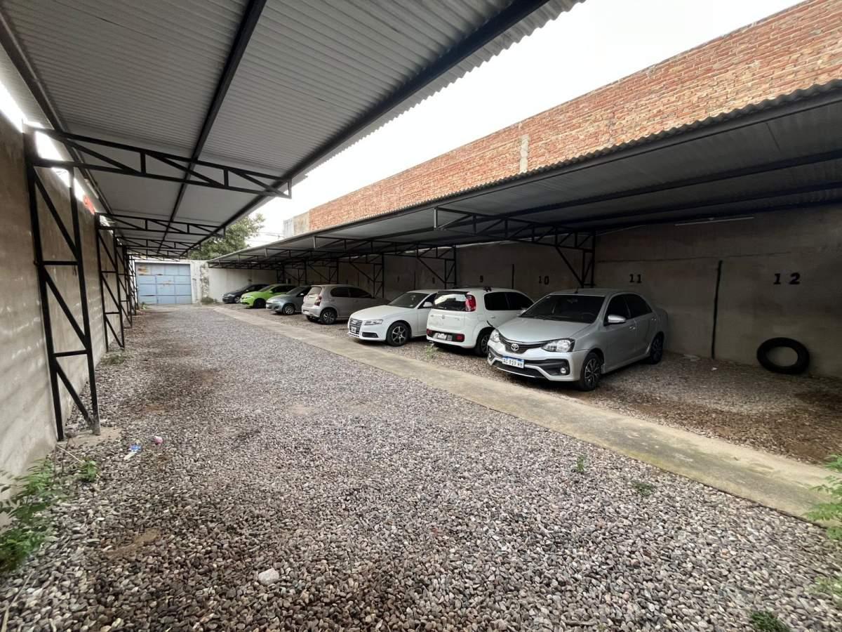 COCHERA EN VENTA CON OPORTUNIDAD DE CONSTRUIR UN EDIFICIO