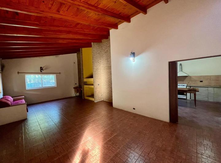 casa de tres dormitorios mas dependencia quincho y pileta 3