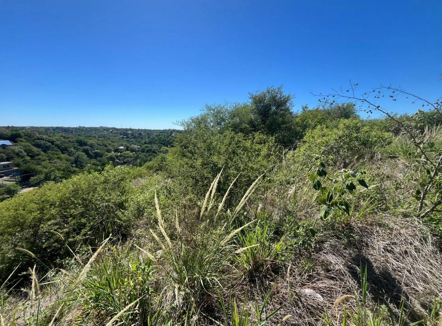 se vende Lote para desarrollar en villa allende 2