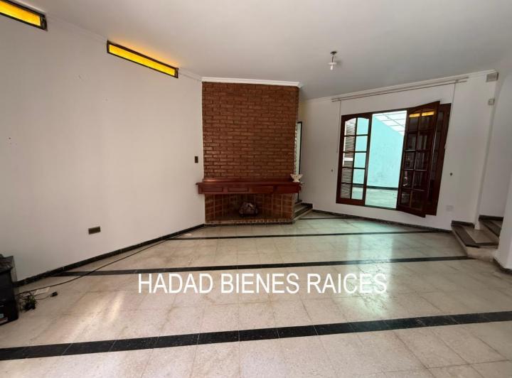 Vendo casa esquina barrio Guemes 4