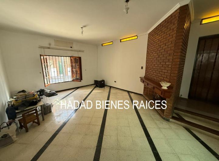 Vendo casa esquina barrio Guemes 2