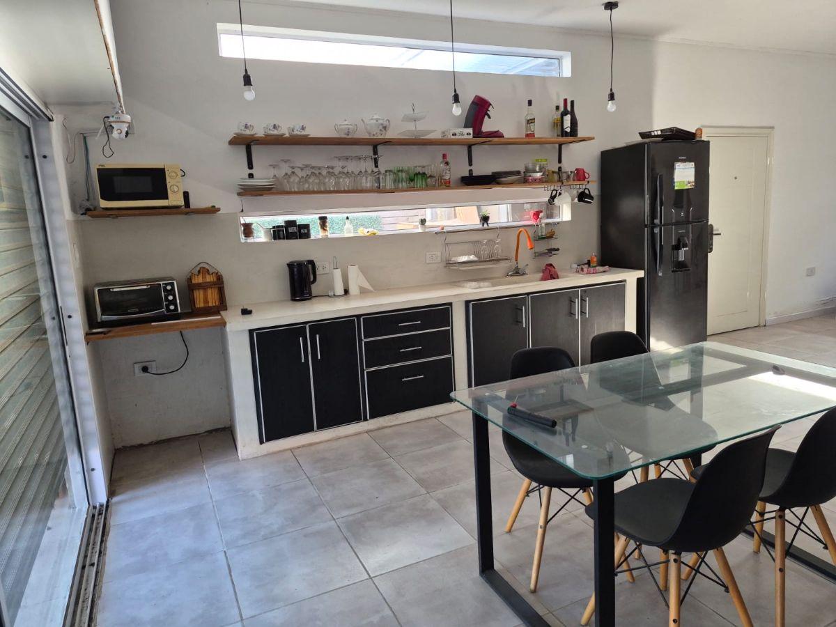 Foto de Casa en venta calle 217 entre 43 y 44, imagen 3