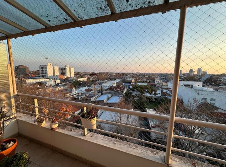 Excelente 2 Amb. con Balcón Tigre Centro Vista Abierta Panorámica! Piso Alto!  2