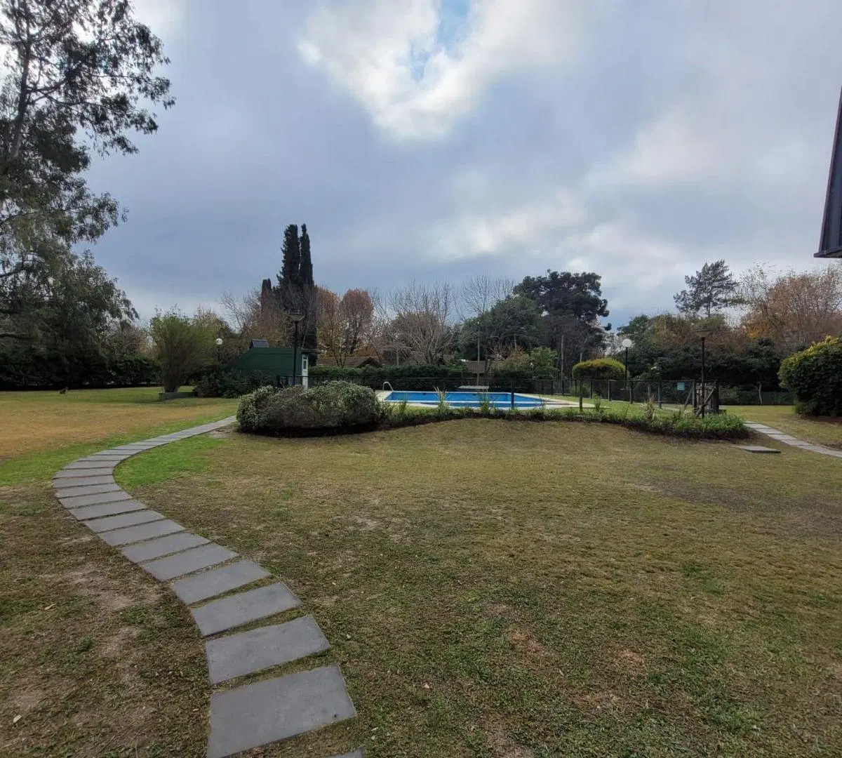 Excelente Departamento 2 Ambientes Apto Crédito Ideal Inversión para Renta! 1