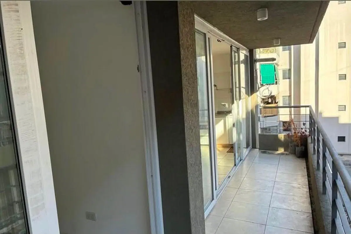 Excelente Oportunidad! 2 Ambientes Ideal Inversión! Bajó de U$S 108.000.- a U$S 60.000.- 5