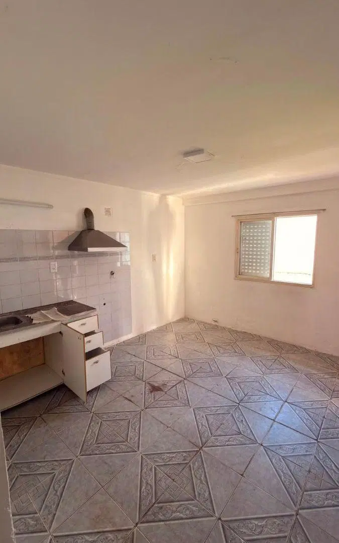 Alquilo casa de dos dormitorios en La Plata 3