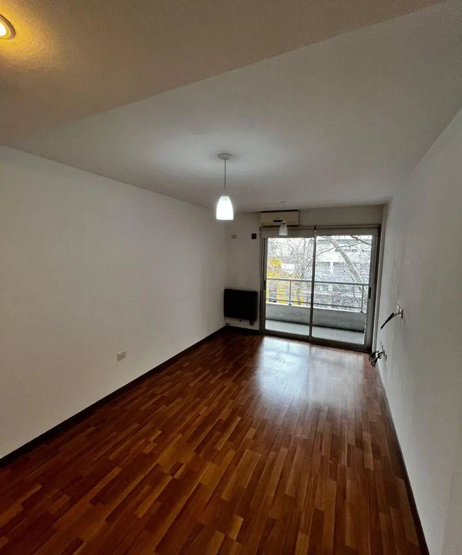 Alquilo departamento de un dormitorio en La Plata 3