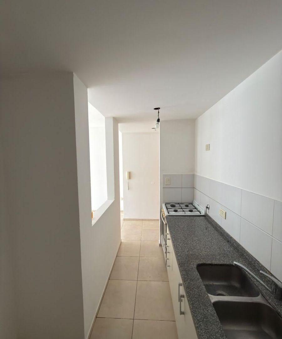 Foto de Departamento En Alquiler La Plata 1 Dormitorio Con Cochera Calle 41, imagen 5