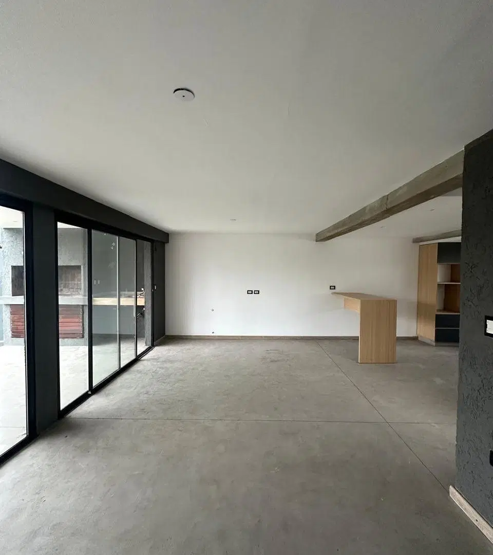 DUPLEX A ESTRENAR 3 DORM 3 BAÑOS EN" DISTRITO SUR" ( VIGILANCIA 24HS) 2
