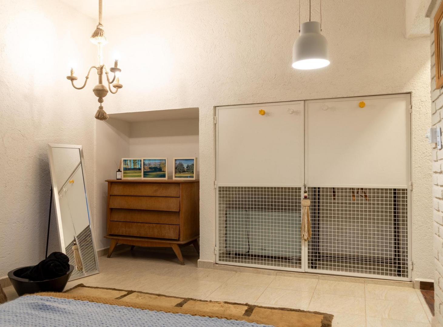 Foto de DEPARTAMENTO TOTALMENTE AMOBLADO - DISEÑO EN VILLA ALLENDE GOLFCON, imagen 4