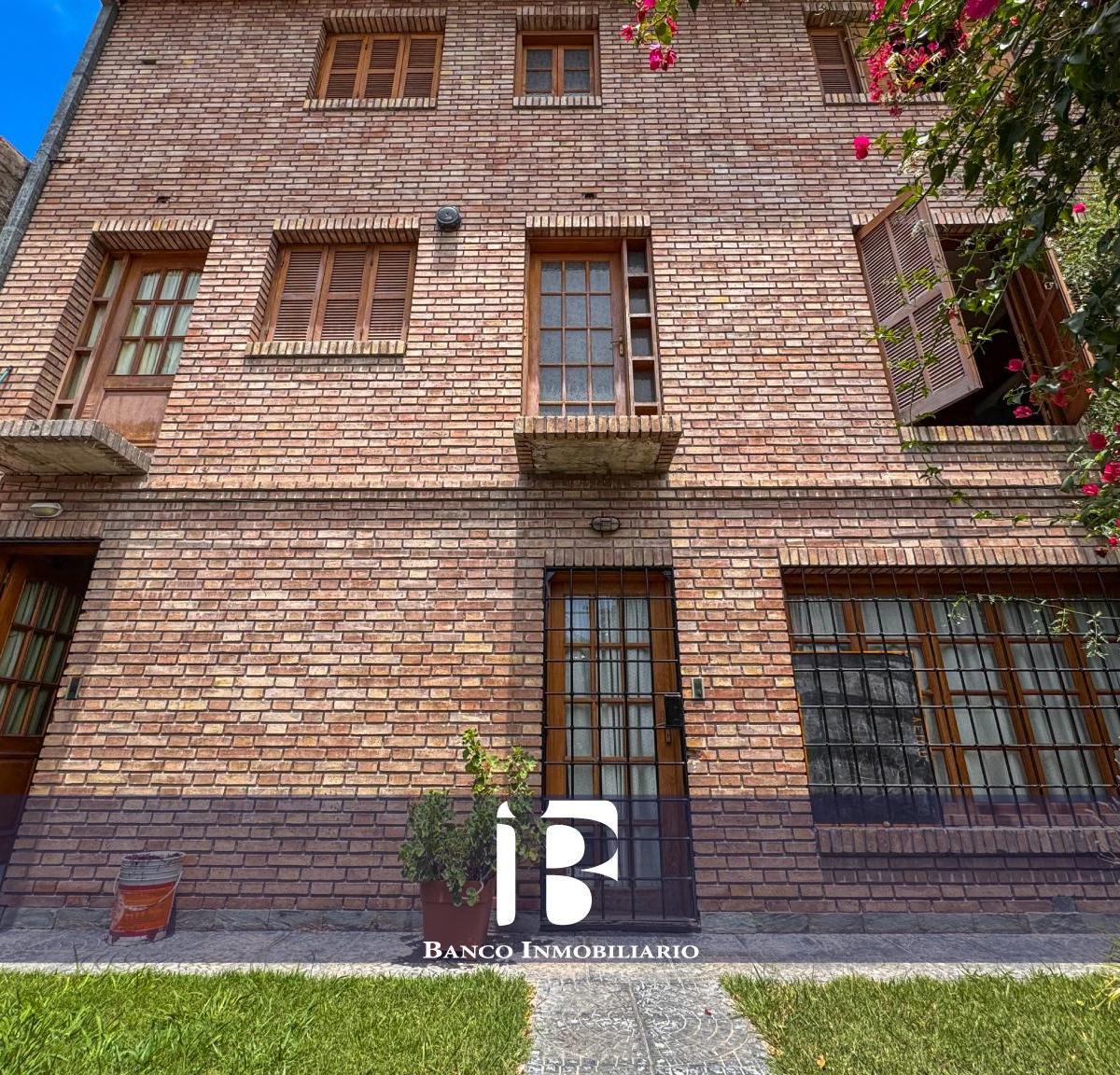 Casa en Dorrego. Calle Berutti 3