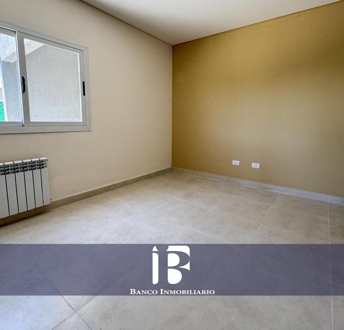 Barrio Las Retamas. Casa a Estrenar 5