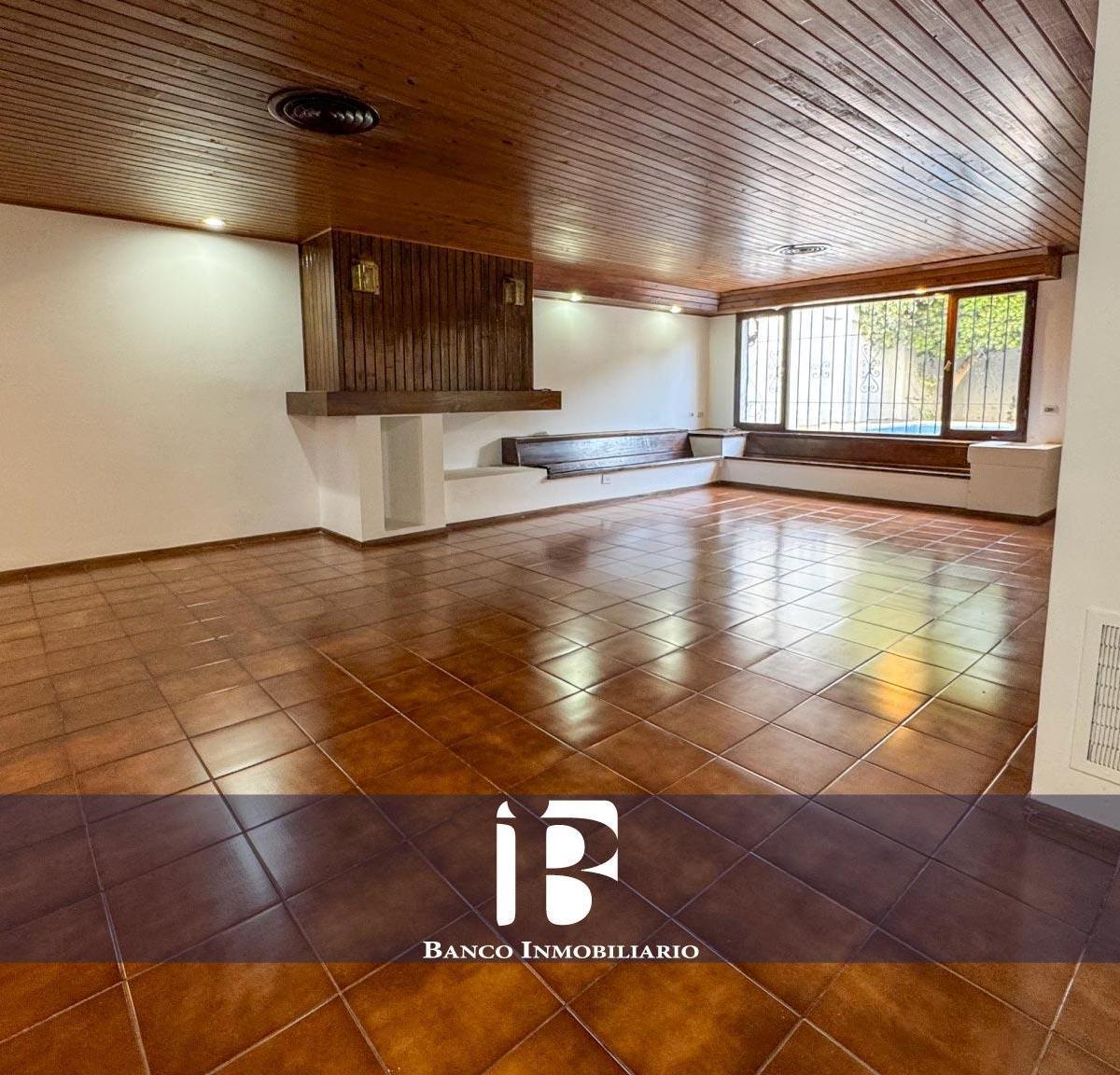 Casa en Barrio Bombal 1