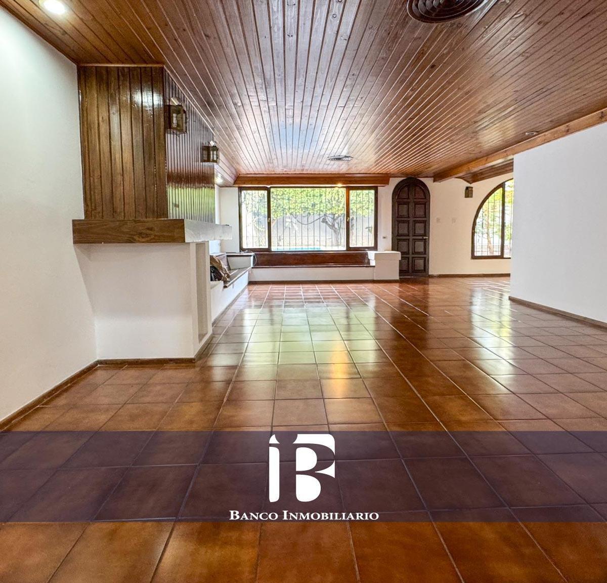 Casa en Barrio Bombal 4