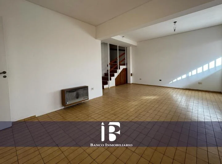 Foto de Duplex en Capital. Adyacente Parque Central, imagen 3
