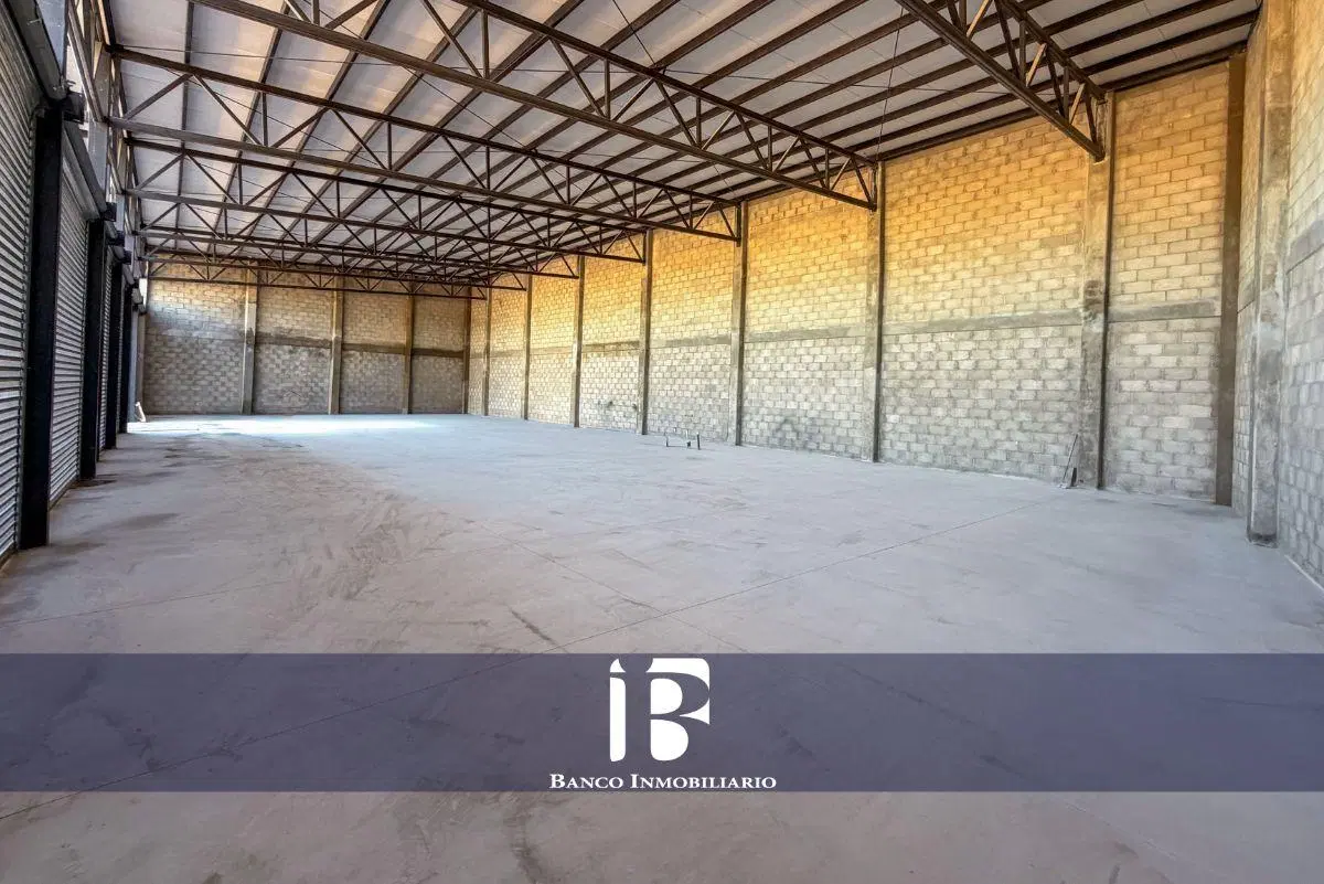 Local Comercial en Carril Ponce y Acceso Este 4