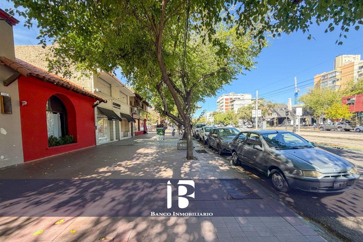 Foto de Local en Avenida Belgrano de Mendoza, imagen 2