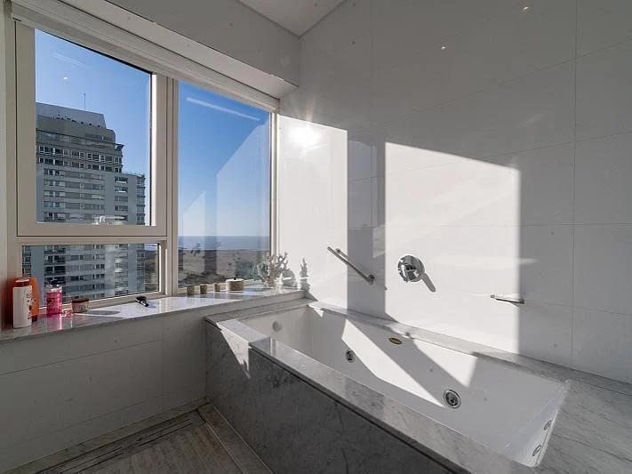 Departamento en Alvear Tower - 237 m² - 4 Amb + Coch 1