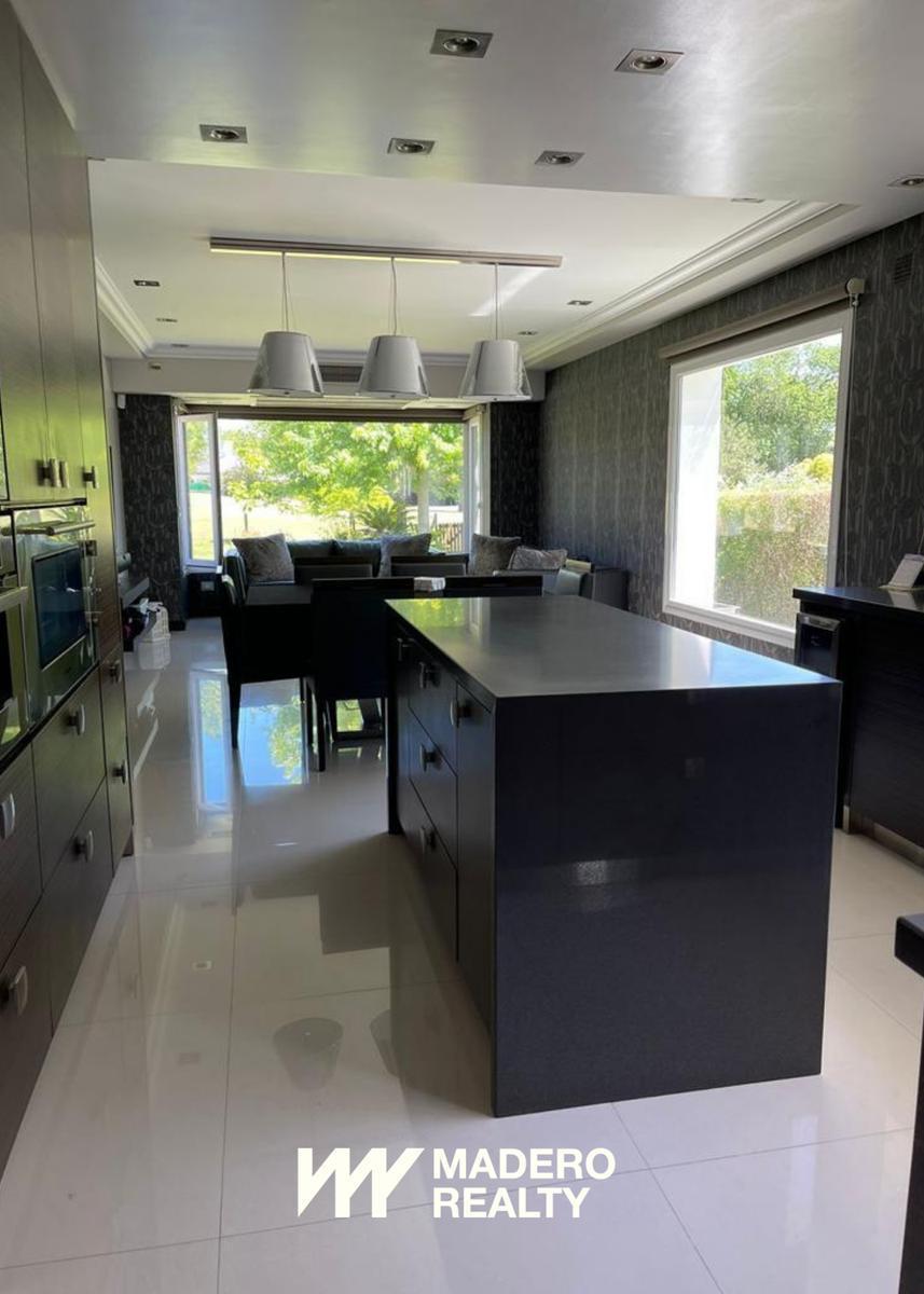 Foto de Venta de casa 8 ambientes en Abril Club De Campo, Berazategui, imagen 5