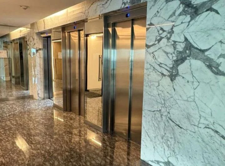 Foto de Alquiler Venta Oficina en Tigre- 450 m2 Torre de las Naciones, imagen 2