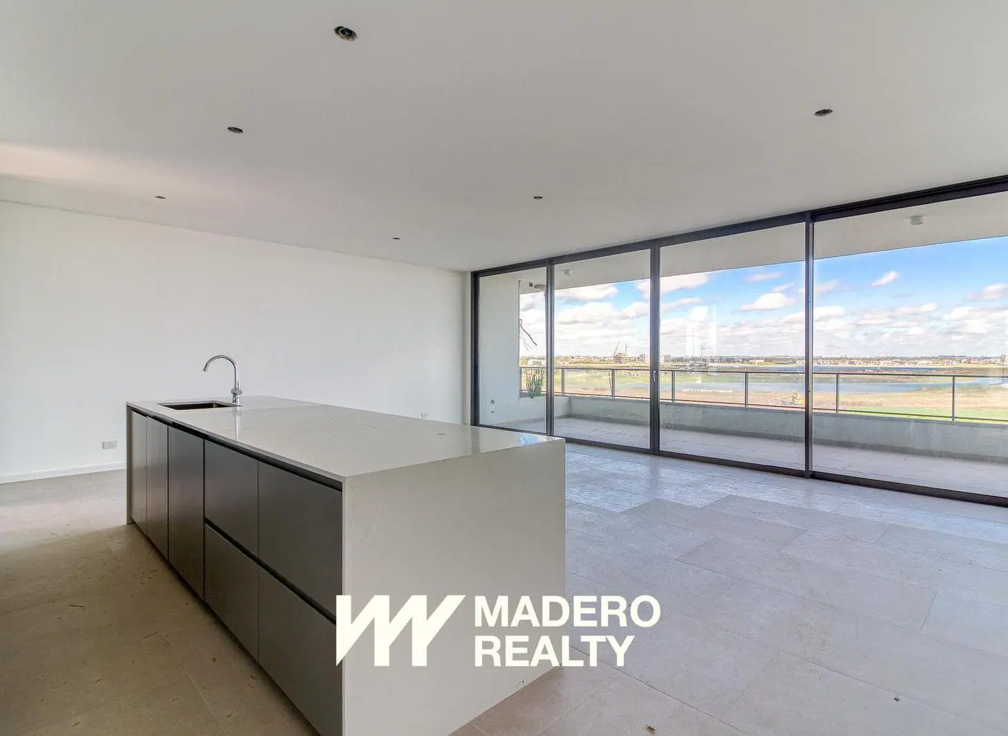 Venta de departamento 3 ambientes en Oceana Nordelta 8