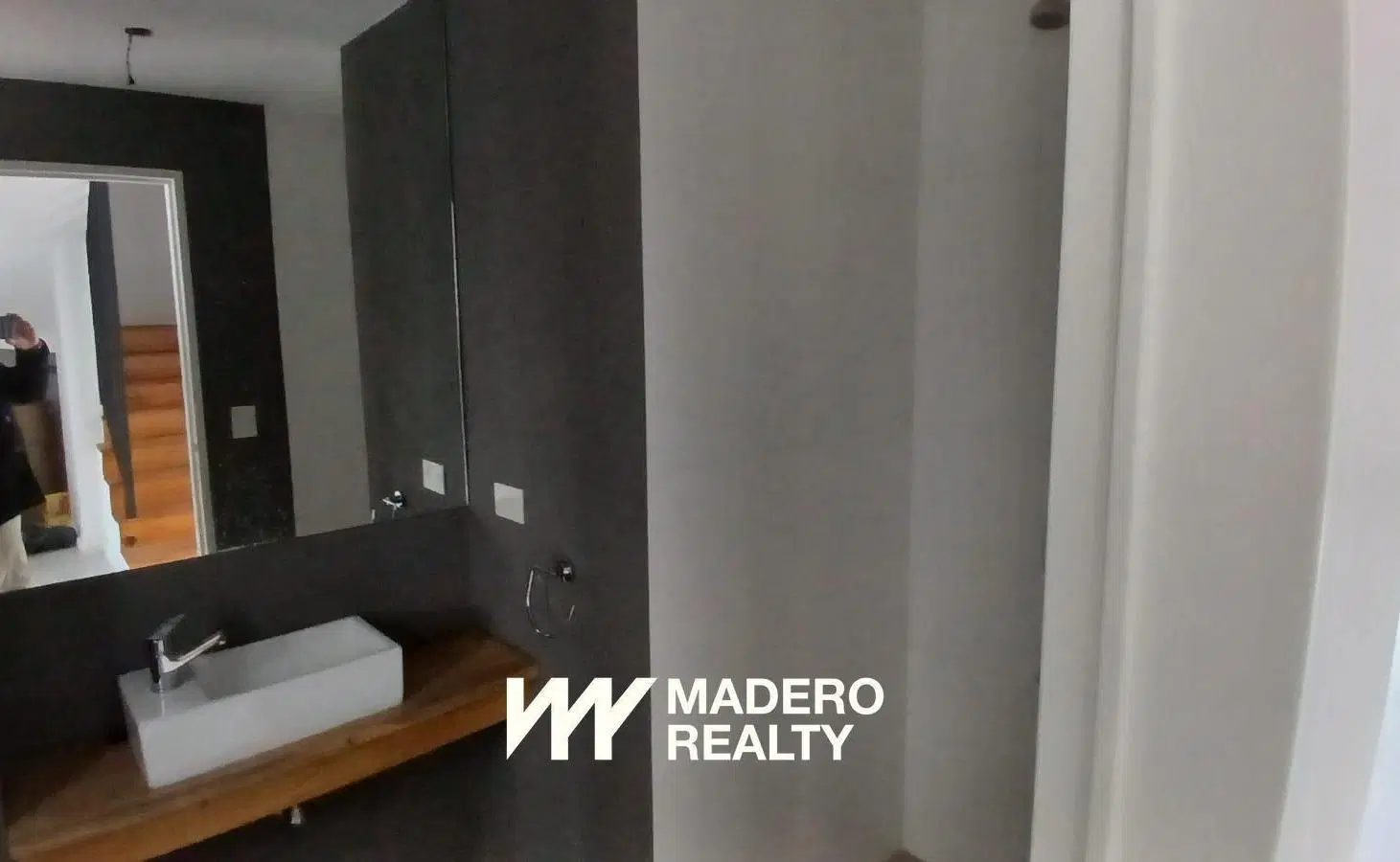 Casa en Beccar 5 ambientes a estrenar en Barrio Semi Cerrado 5
