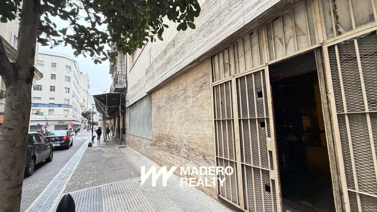 Foto de Edificio Comercial en Tacuari al 300, 1500m2, imagen 1