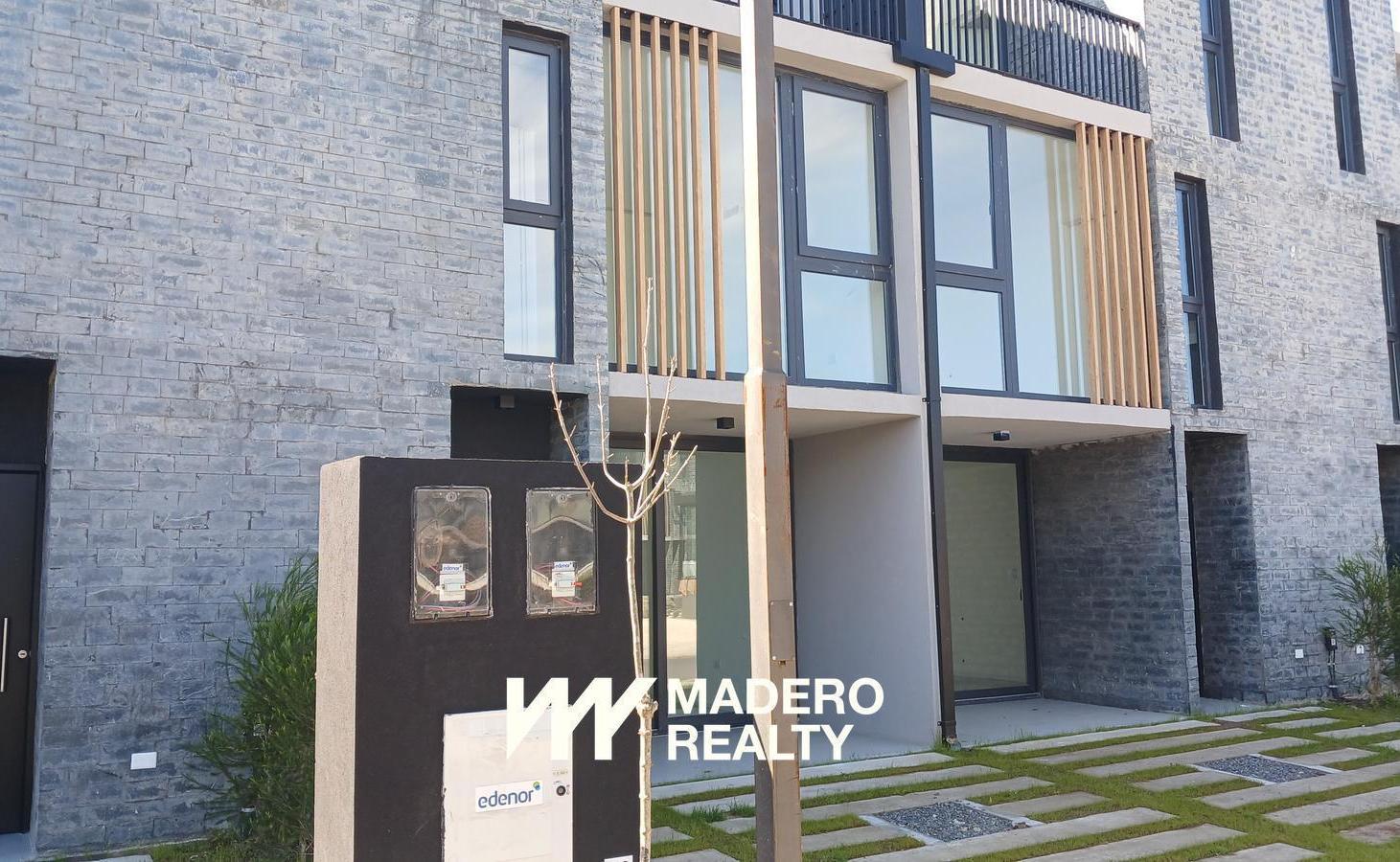 Foto de Casa en Triplex 4 ambientes 3 suites con jardin y galeria en Sunny, imagen 1