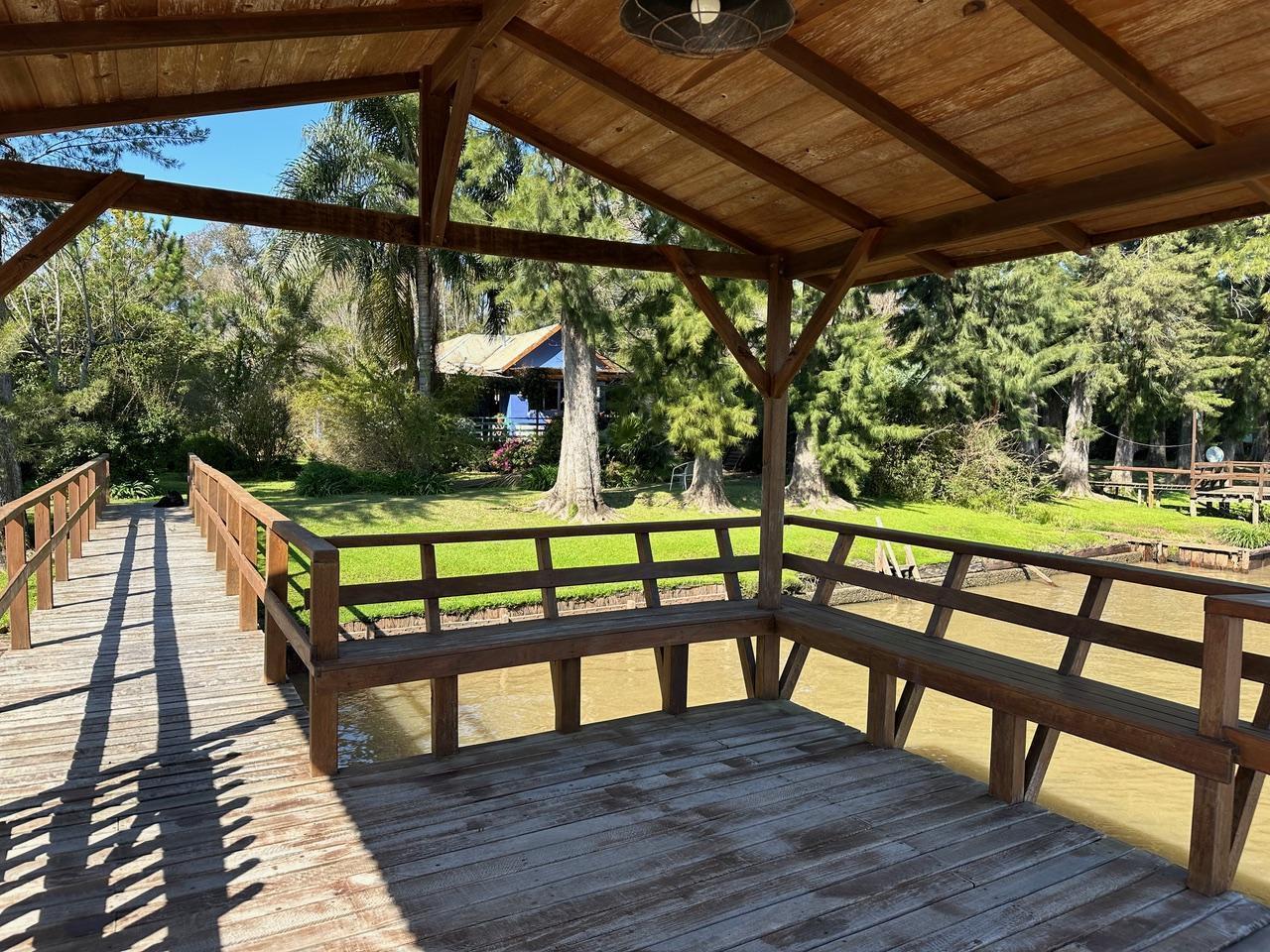 Casa en venta en el Delta de Tigre sobre Rio Capitán