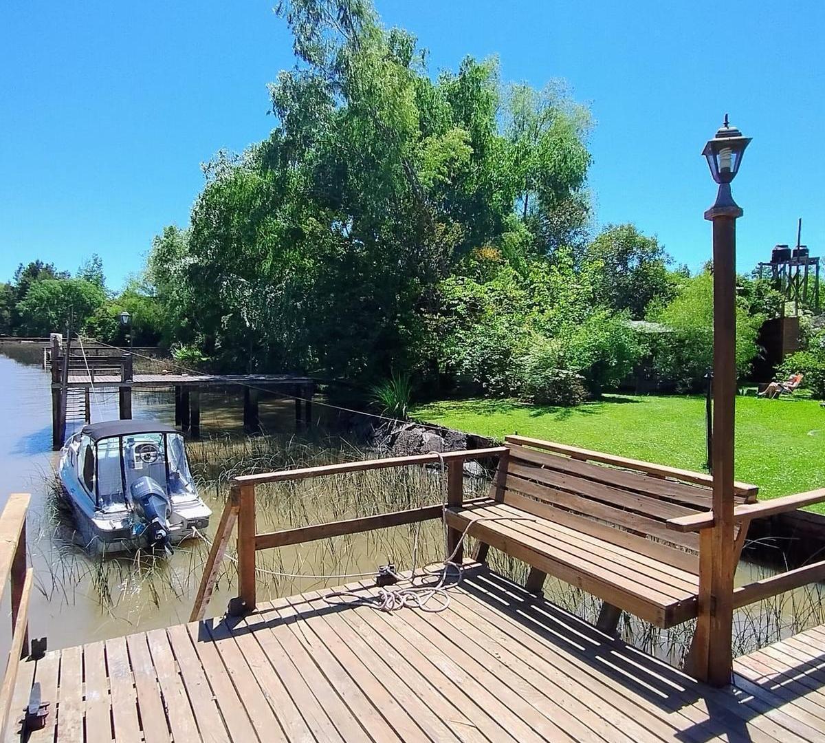 Casa en venta en el Delta de Tigre en Arroyo Antequera